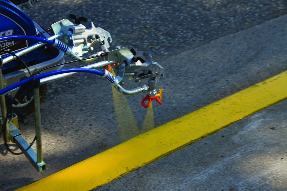 GRACO LineLazer 130HS Standard Series Airless Line Striper 2 Auto Guns - GO Industrial - 17H448