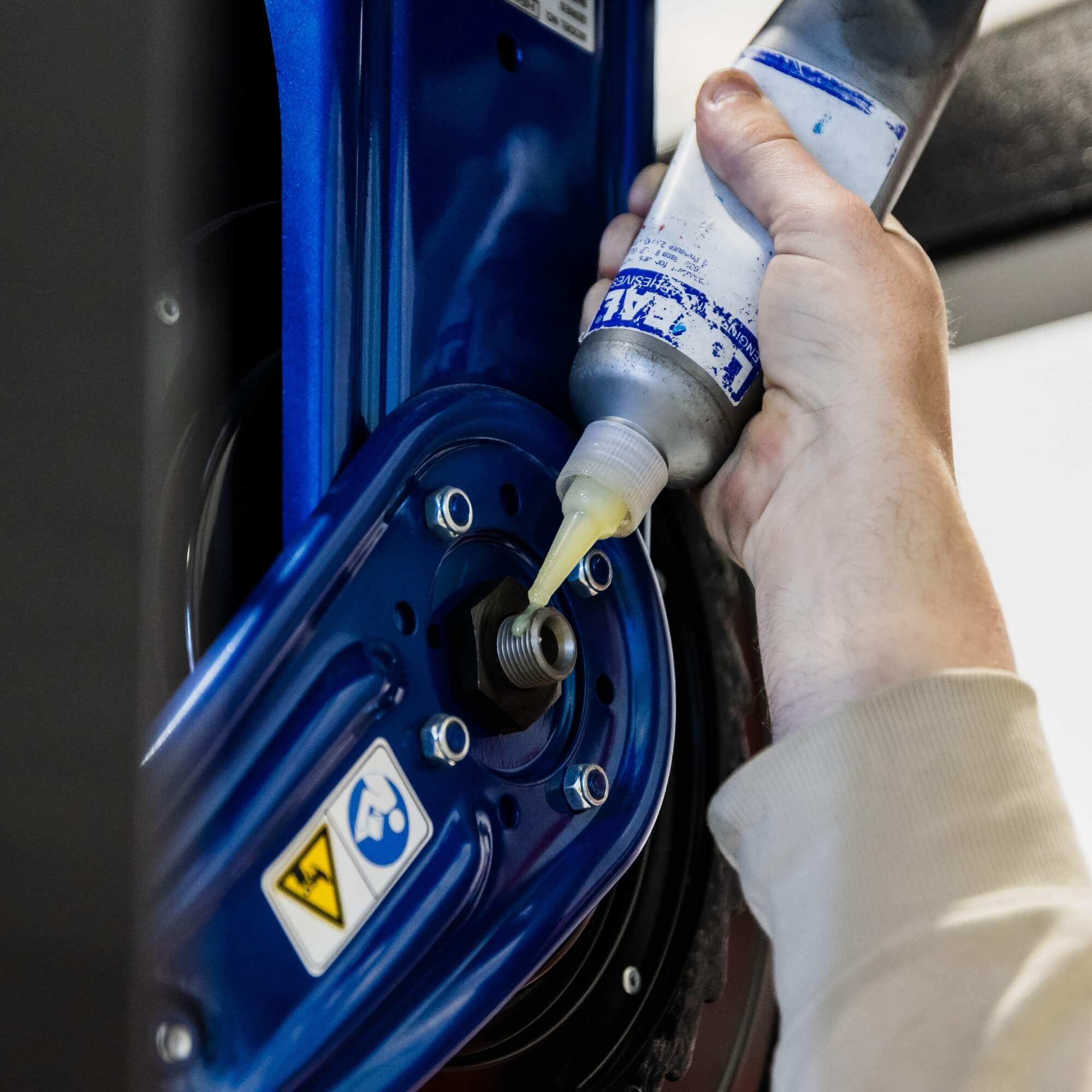 Lubricants & Fluids - GO Industrial