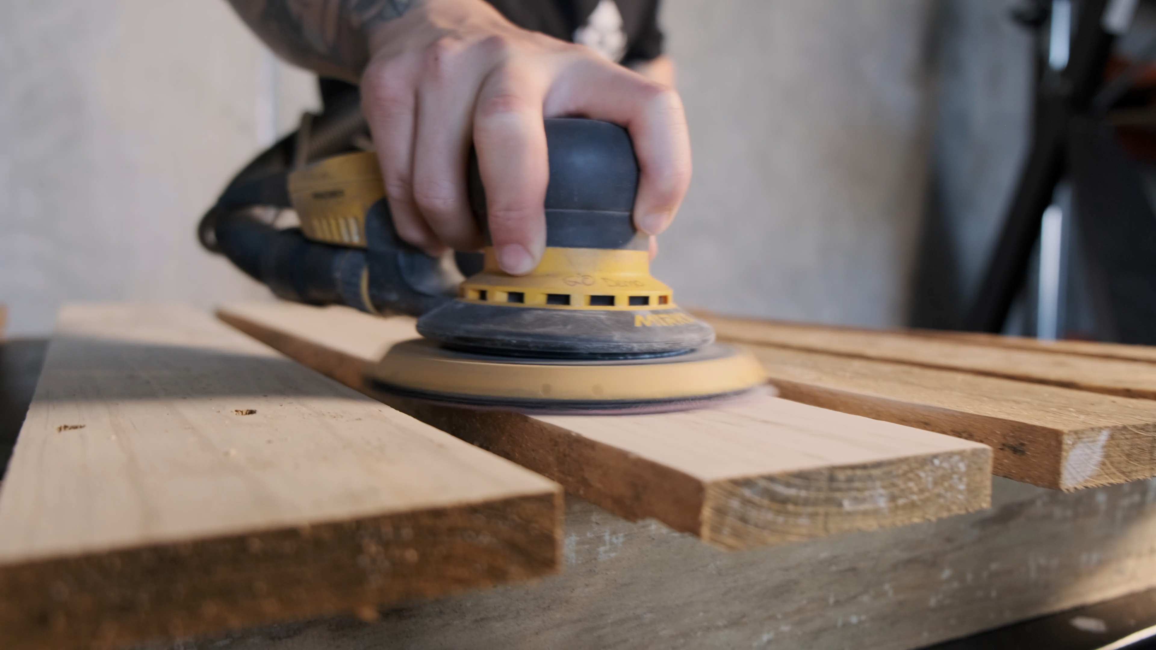 Fast Cutting for Timber Sanding Across Grits | The 150mm range currently includes 40, 60, 100 & 120 grit; ideal for those demanding jobs when needing to strip coatings quickly.   