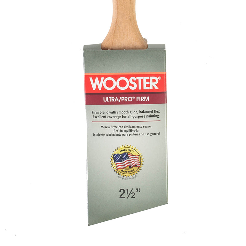Wooster Ultra/Pro Angle Sash Brush FIRM Close Up